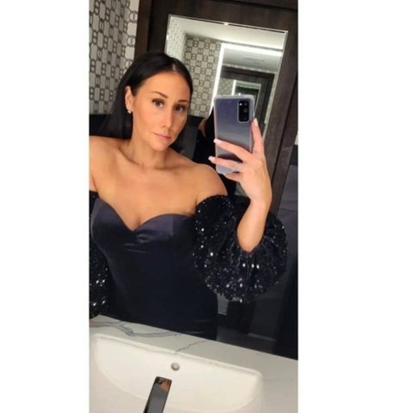 Meet your Posher, Erika - Picture 1 of 1